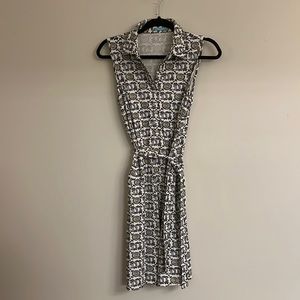 J McLaughlin sleeveless button up dress